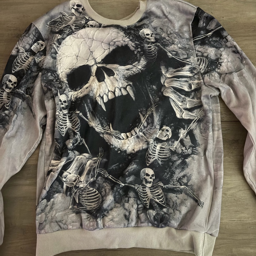 Men's Skull Graphic Sweater - Black and Gray